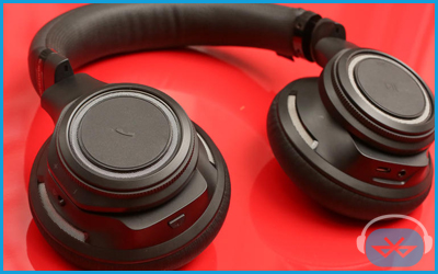 casque-plantronics-backbeat-pro-commandes